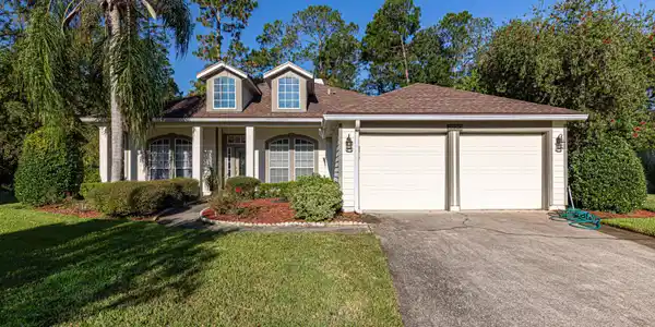 2220 GREEN HERON CT