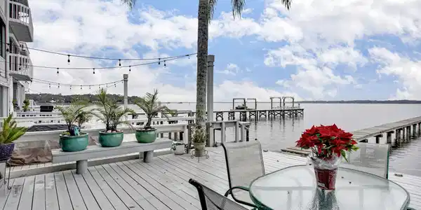 321 SCENIC POINT Lane