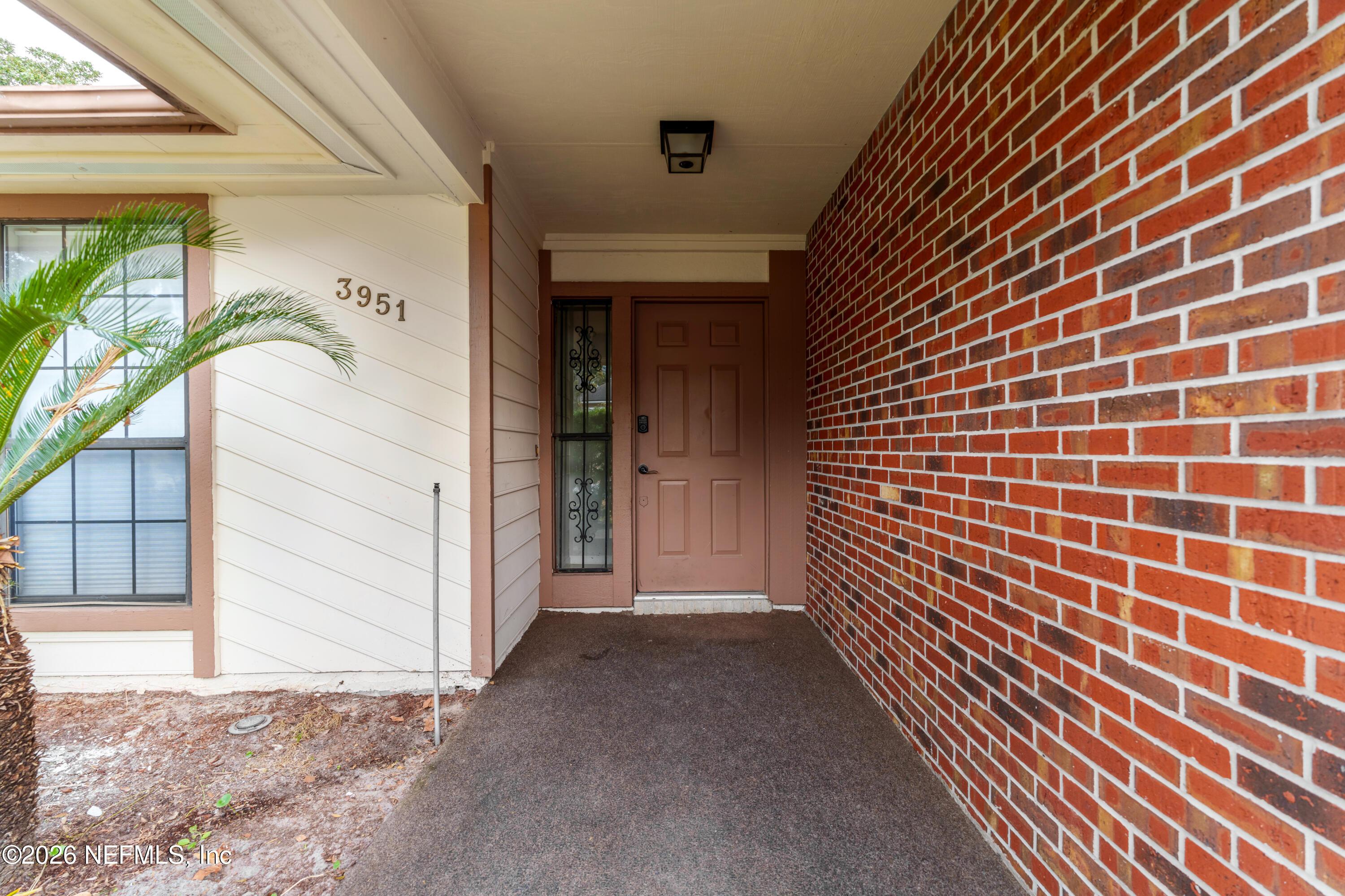 Image 2: DSC05474-HDR-25