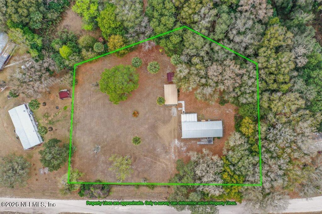 Image 2: 043-207CabotLane-Satsuma-FL-32189-SMALL