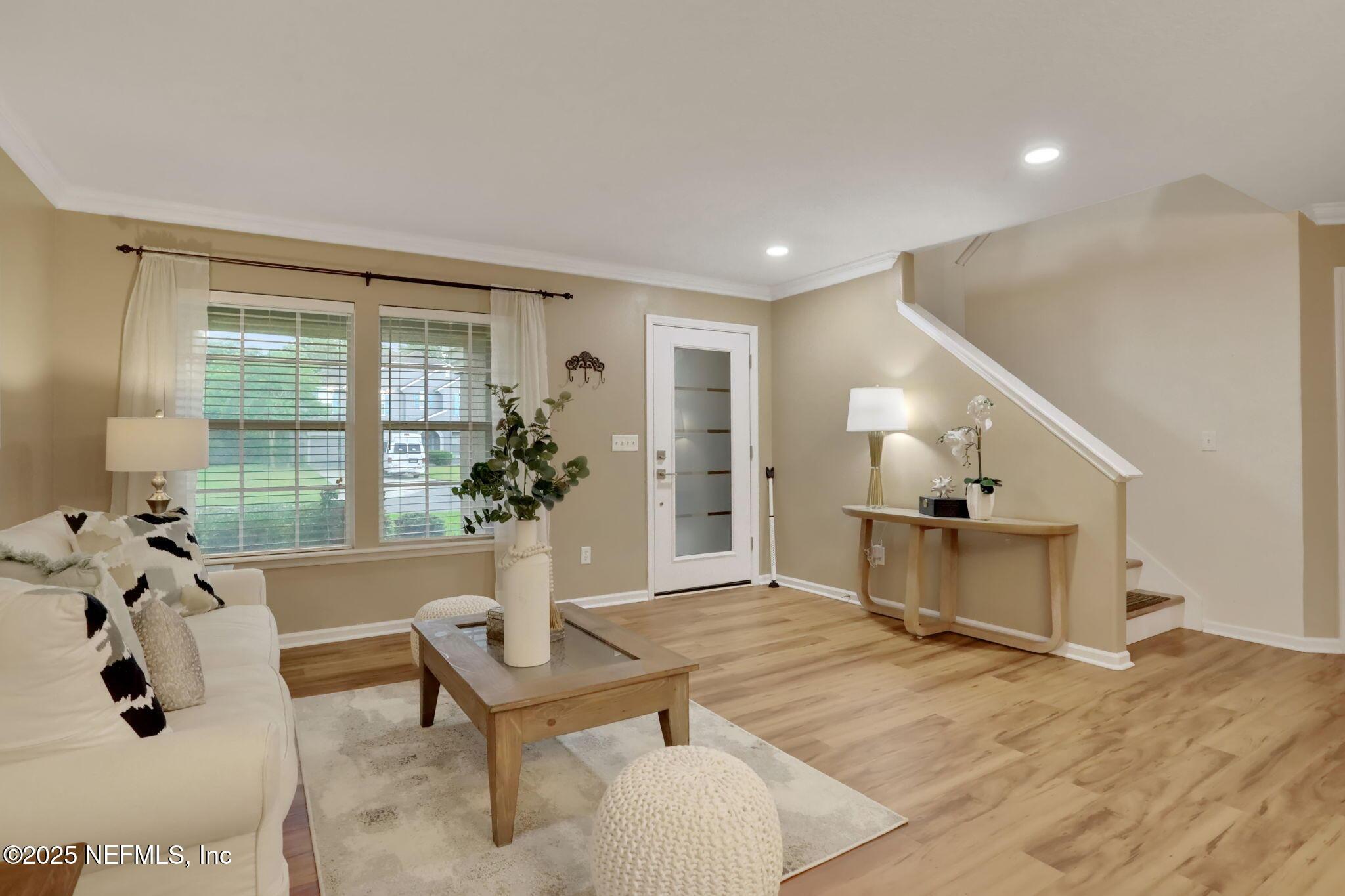 Image 4: 3841 Marsh Bluff Dr_Formal Living