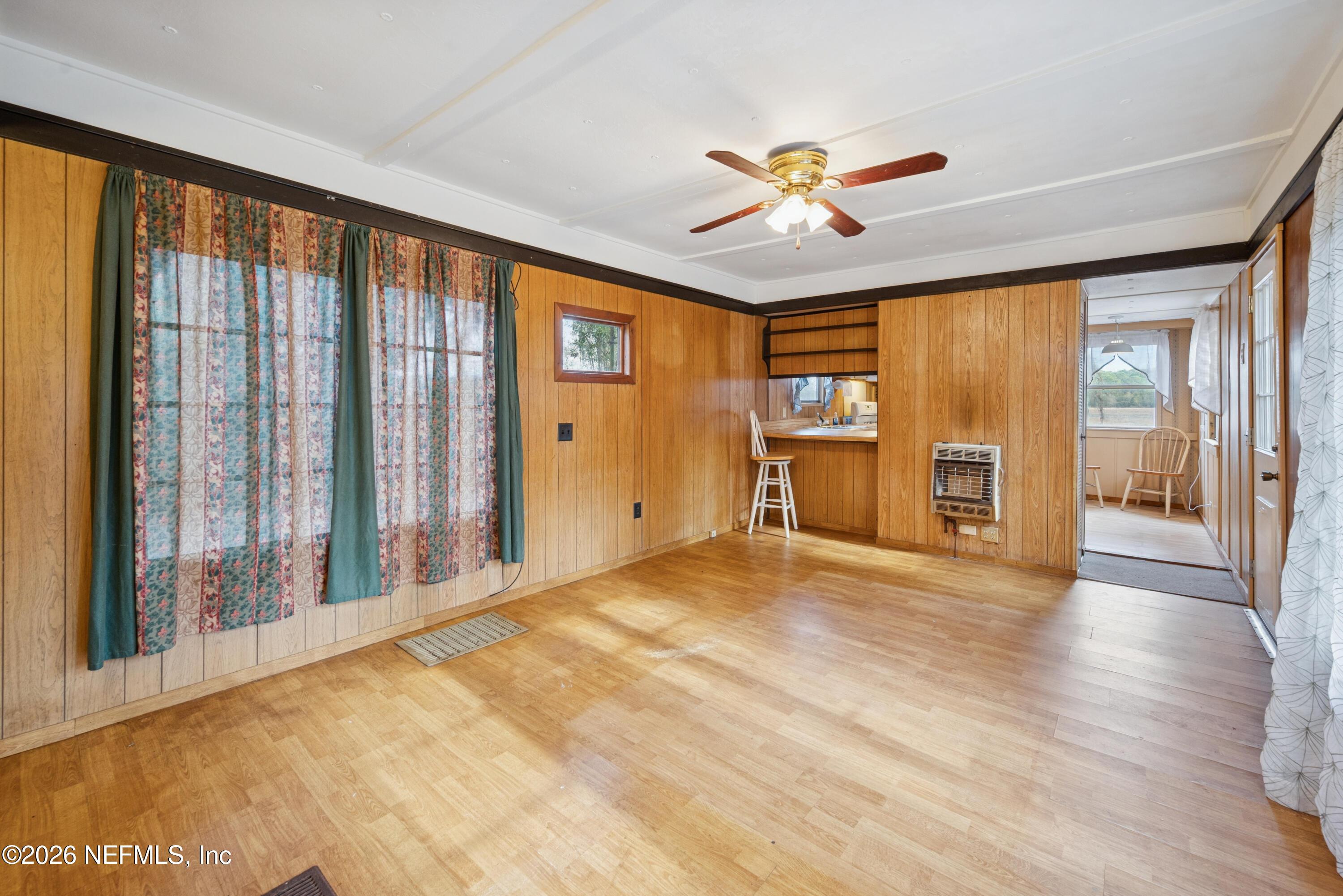 Image 4: 142 fisherman drive Interlachen-42