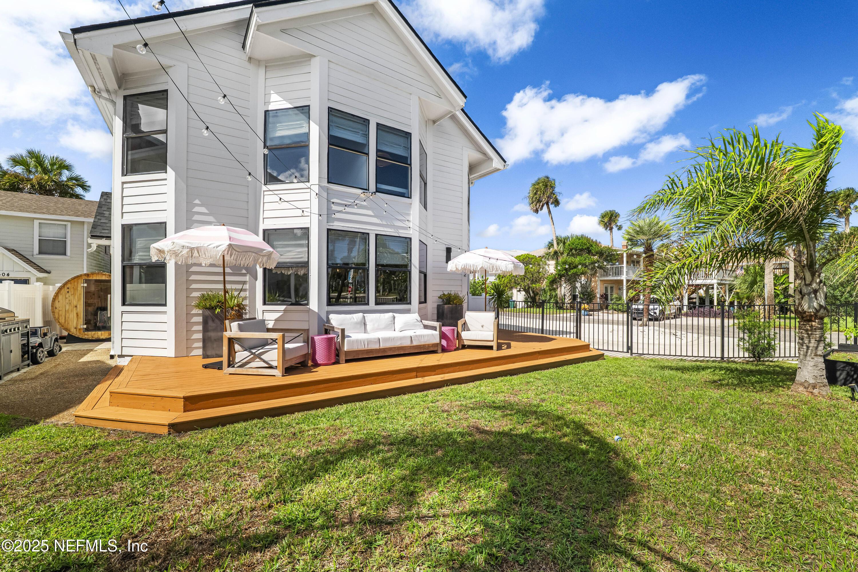 Image 3: P1442422.jpg-FULL