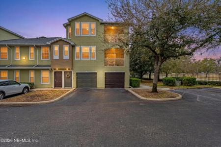 10075 GATE Parkway N