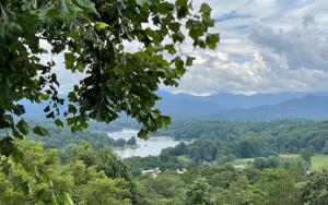 LOT6 CHATUGE MANOR