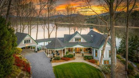 216 Burnell Lane