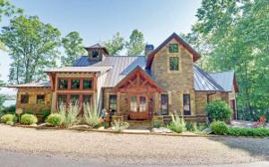 910 DOGWOOD TRAIL