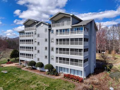 3221 Holland Court