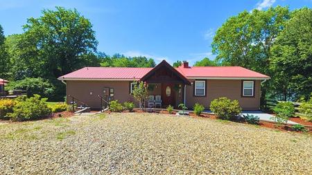 1693 Chatuge Shores