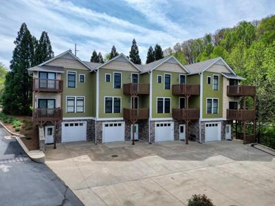 1401 Lakeside Rd.