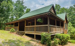 1044 RACCOON RIDGE NE