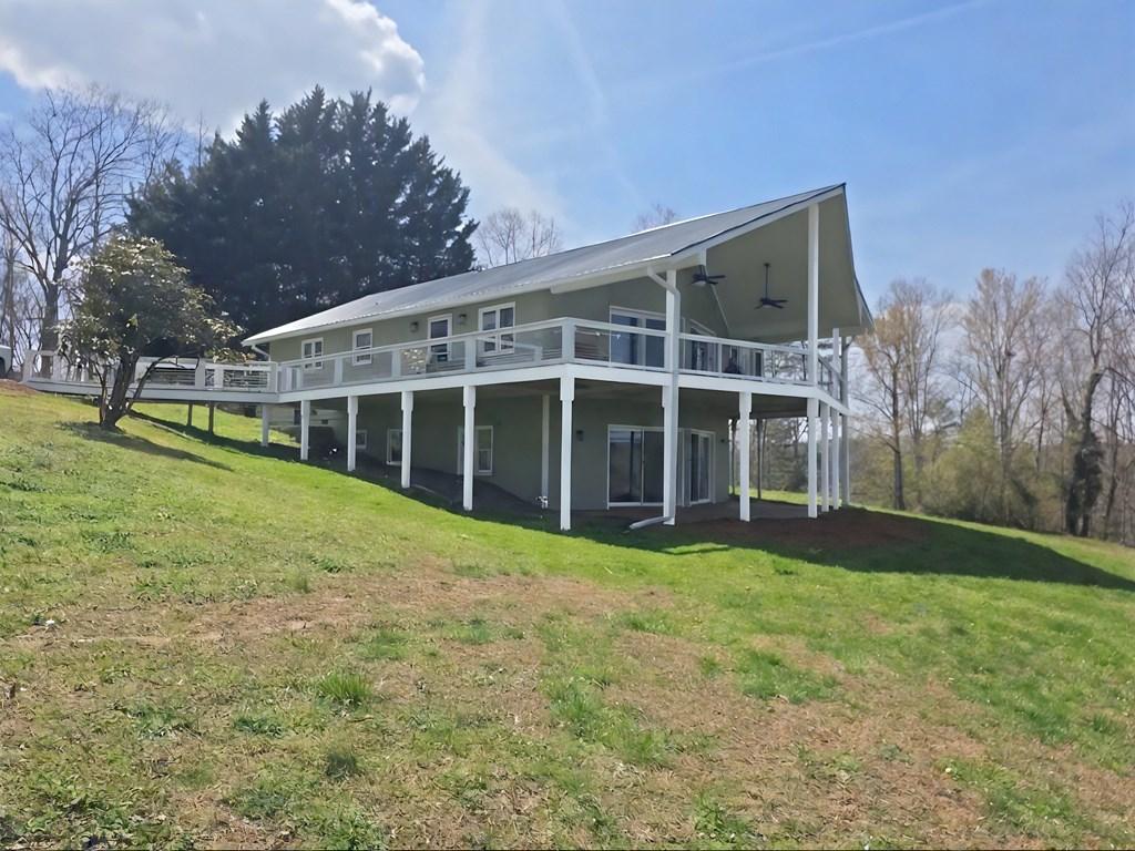 Image 3: Street view Driveway side,