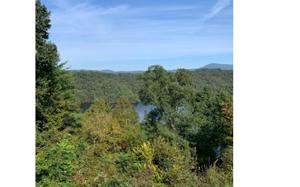 33 WILDERNESS LAKE DR