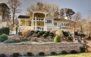 2540 RIDGECREST CIRCLE