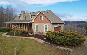 935 WHITE OAK DR