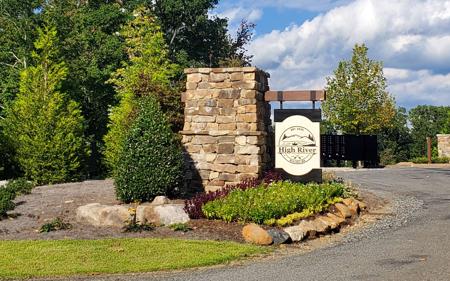 LT305 GREENWOOD CT