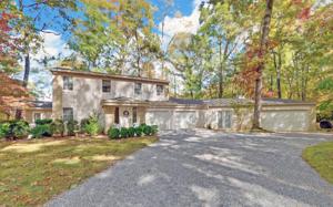 2294 COVE LANE