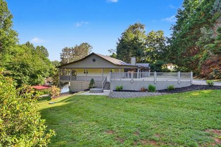 1105 Henson Road