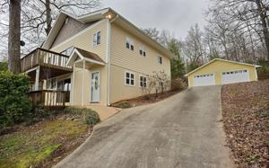 2071 PINE LAKE RD