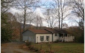2138 RAINBOW LANE