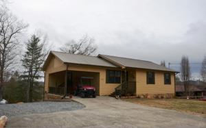 736 LAKEVIEW CIRCLE