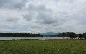 . LAKESIDE DRIVE