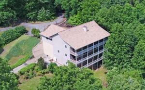 3150 HIAWASSEE TRACE