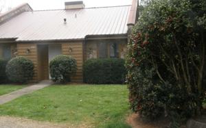 433 OAKMONT DRIVE