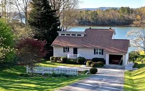 2677 HIDDEN VALLEY RD