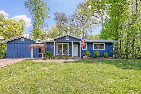 1204 Dogwood Trail