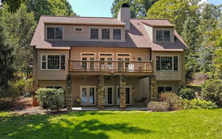 2345 RIDGECREST CIRCLE