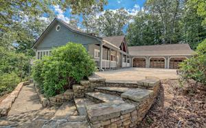 1672 STONECREST CIRCLE