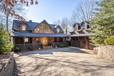 5 Emerald Point
