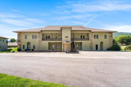 1724 Watercrest Way