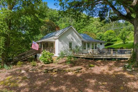 205 Laurel Branch