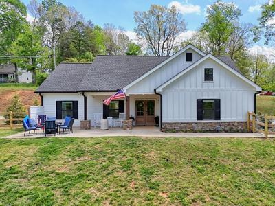 346 Woodland Lane