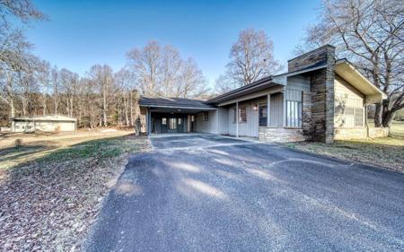 230 Ca Drive, Hiawassee GA 30546