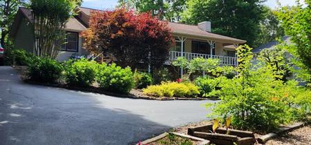 436 Long View Drive