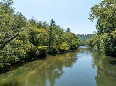 1 Hogback Drive
