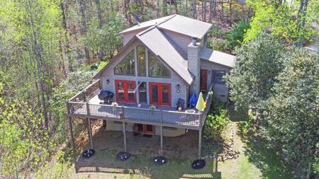 82 Magnolia Lane