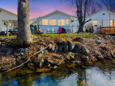 4117 Riverbank Run