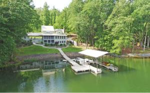 87 IVY LANE