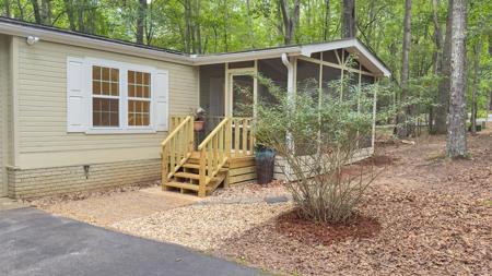 600 Lakeside Drive