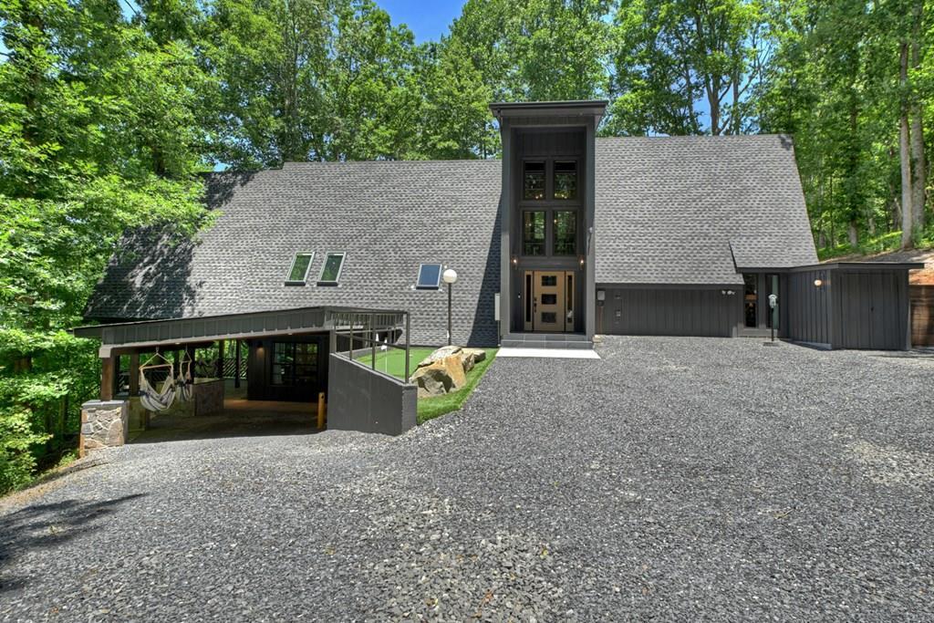 Image 1: Main View