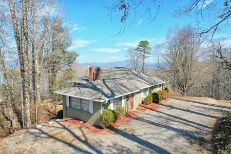 1528 Hillcrest Spur