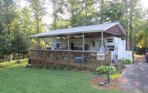 2484 LEISURE LANE