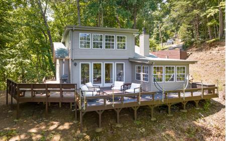 206 CINDY LN