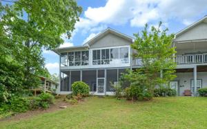 209A BERRONG STREET NORTH