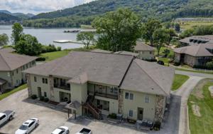 1649 LAKEVIEW DR