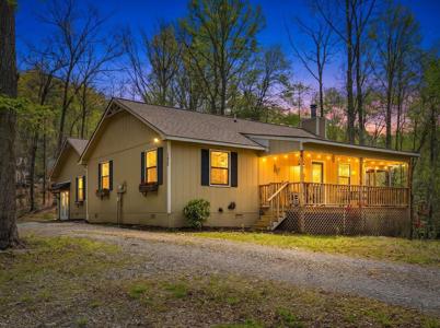122 Penland Indian Trail